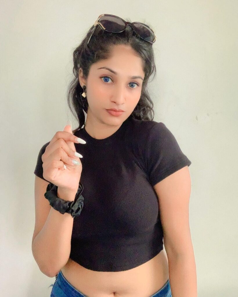 Desi Teen Girl spicy Navel HD Images