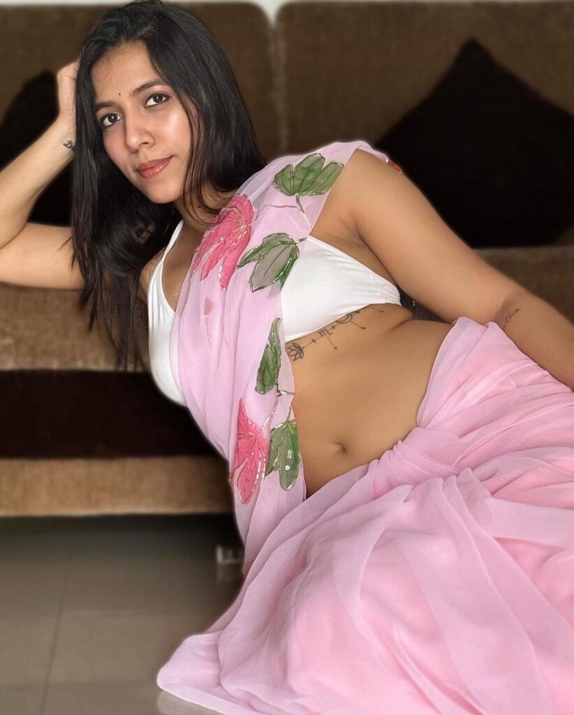 yoga instructor suman modi hot navel images in saree