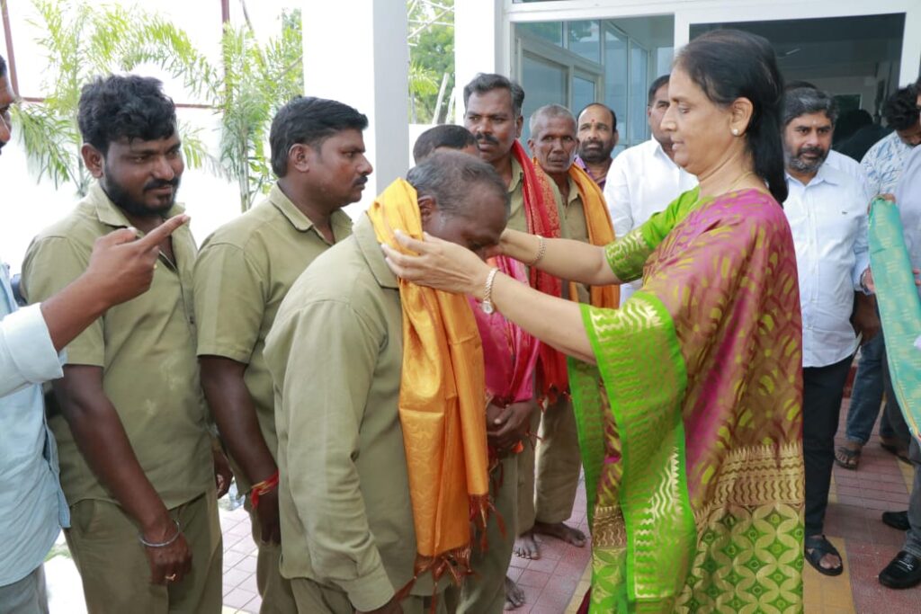 maheshwaram mla sabitha indra reddy facilitates municipal works 4