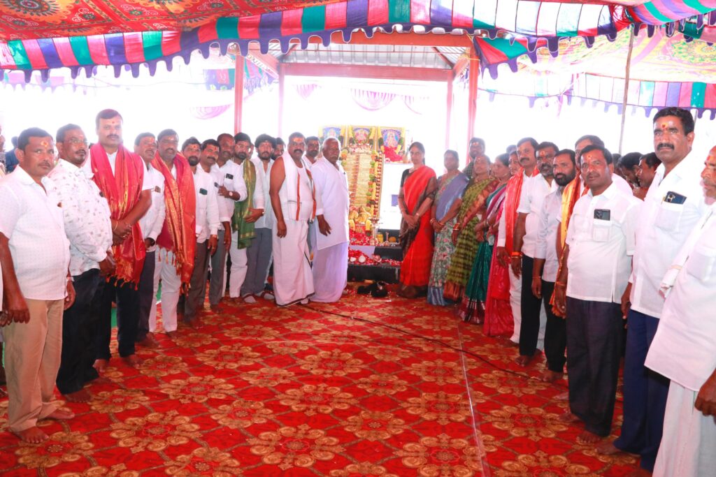 mla sabith indra reddy in ayyappa swamy padi pooja 6