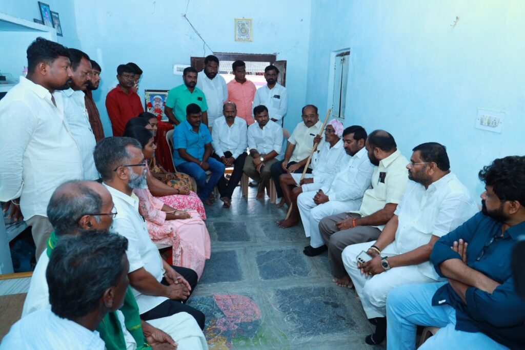 Palakoori Shekhar Gourd Reporter Financial Aid